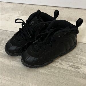 Nike Foamposite One Triple Black Toddler Size 8C All Black Sneakers